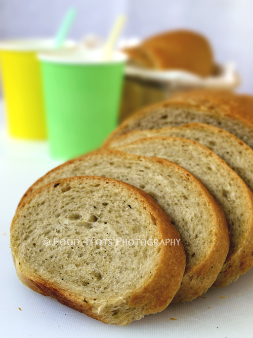 Italian pesto bread