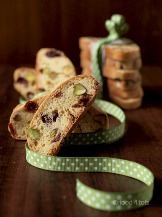 Cranberry Pistachio Biscotti, Pistachio Biscotti, Biscotti, Toddler, Food For Tots, Christmas Cookies